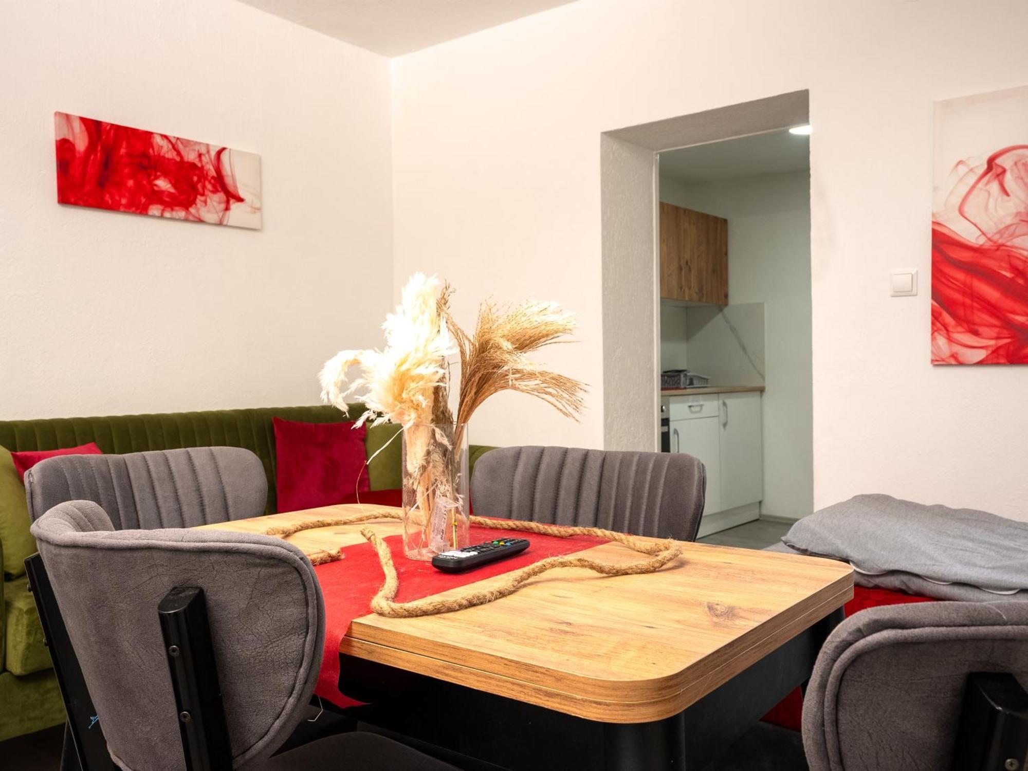 Serviceroom24 - Apartment 4 In Herten Wlan - Smart-Tv - 24-7 Check-In Und Kueche Exterior photo